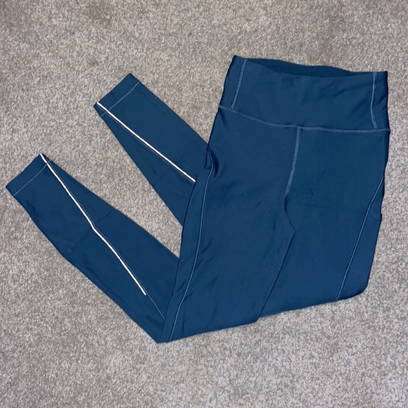 Lululemon fleece leggings - Picture 2 of 9